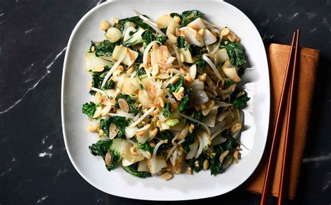 garlic-bok-choy-with-peanuts-and-sprouts-foodland image