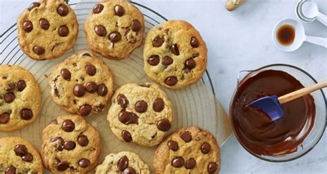 ghirardelli-chocolate-chip-cookie-recipe-disney image