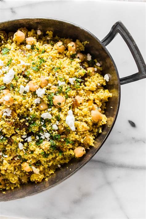 moroccan-couscous-with-chickpeas-with-ras-el image