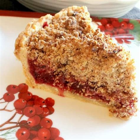cranberry-streusel-pie-a-festive-and-beautiful-holiday image