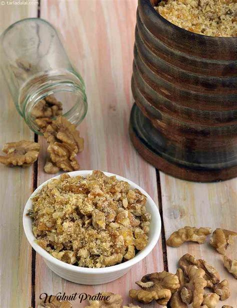 walnut-praline-topping-for-desserts-recipe-tarla-dalal image
