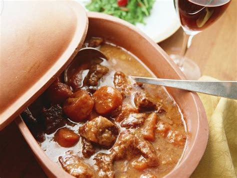 beef-stew-with-carrots-and-potatoes-all-food image