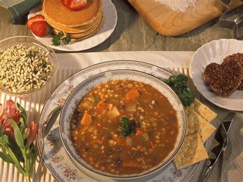 copycat-carrabbas-spicy-sausage-lentil-soup image