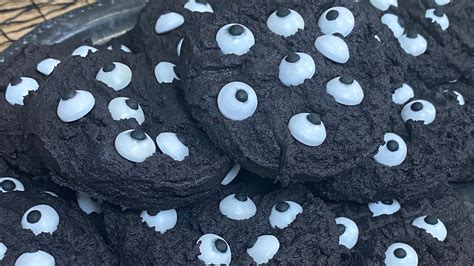 spooky-eyeball-cookies-with-egg-vanilla-extract-and image