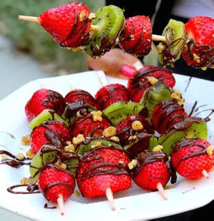 chocolate-fruit-kabobs-food-heaven-made-easy image