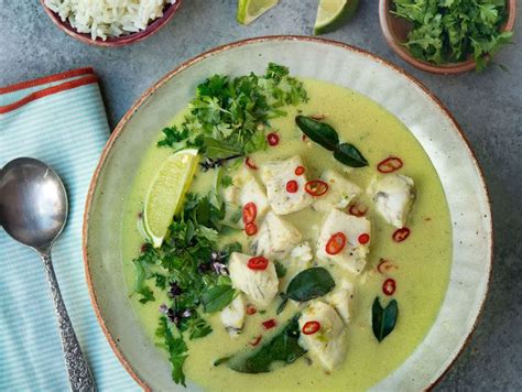 thai-green-curry-fish-soup-honest-cooking image