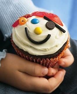 pirates-hidden-treasure-cupcake-recipe-flickr image