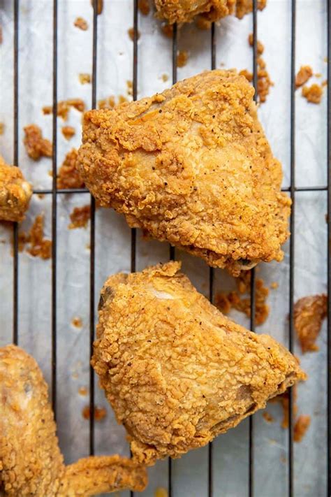 how-to-reheat-fried-chicken-so-its-crispy-again image
