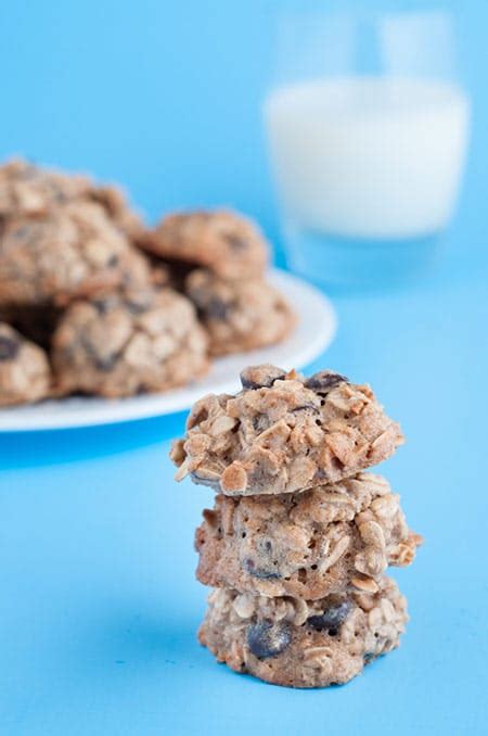 maple-dark-chocolate-chip-oatmeal-cookies-photos image
