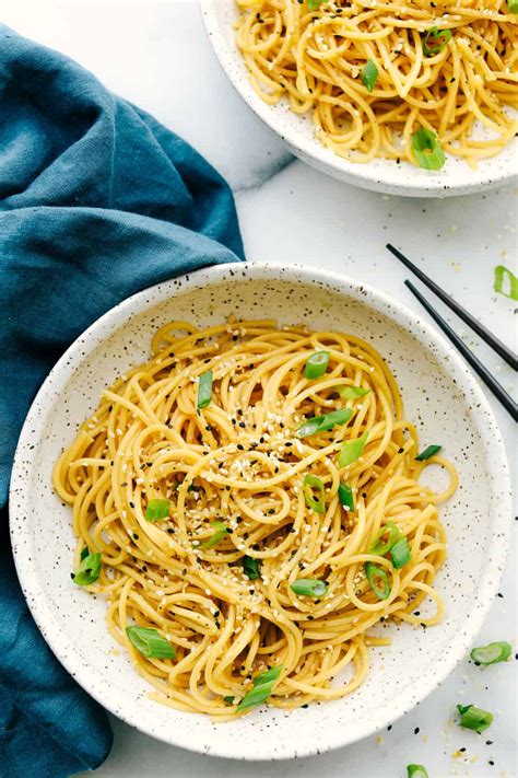 easiest-garlic-sesame-noodles image