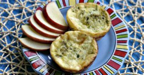 crustless-zucchini-and-pesto-mini-quiches-lunch-version image