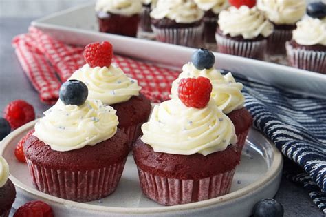 raspberry-filled-4th-of-july-cupcakes-a-food-lovers image