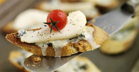 crostini-with-blue-cheese-pears-and-tomatoes-eat-smarter-usa image