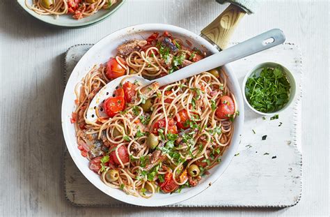sardine-and-tomato-spaghetti-pasta-recipes-tesco-real image