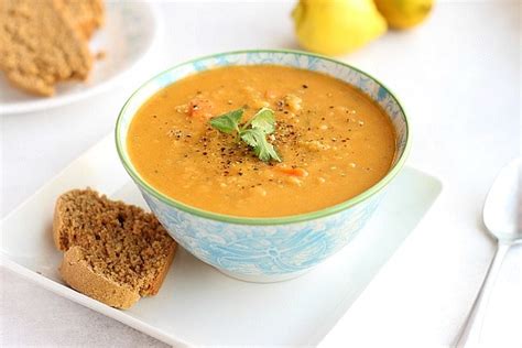 lemony-red-lentil-soup-oatmeal-with-a-fork image