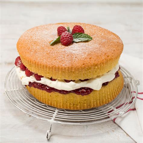all-in-one-sponge-cake-recipes-using-hillfarm image