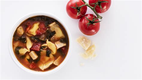nanas-chicken-tortellini-soup-mindful-by-sodexo image