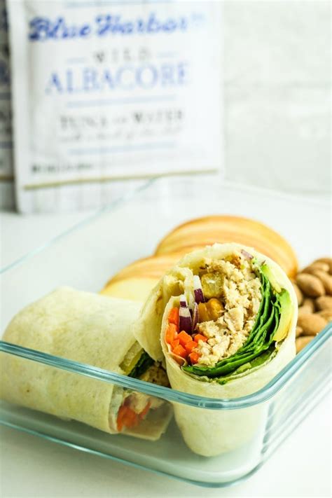 avocado-tuna-wraps-from-the-fitchen image