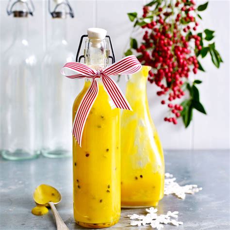 mango-and-passionfruit-sauce-healthy-recipe-ww image