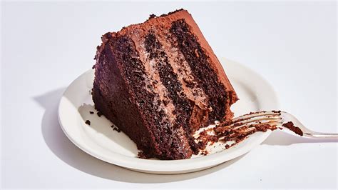 blackout-cake-is-quite-possibly-the-most-chocolaty-cake image