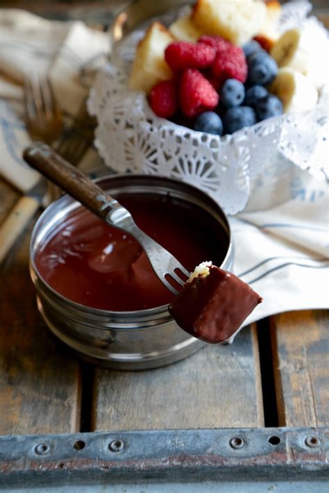 easy-irish-cream-chocolate-fondue-country-cleaver image