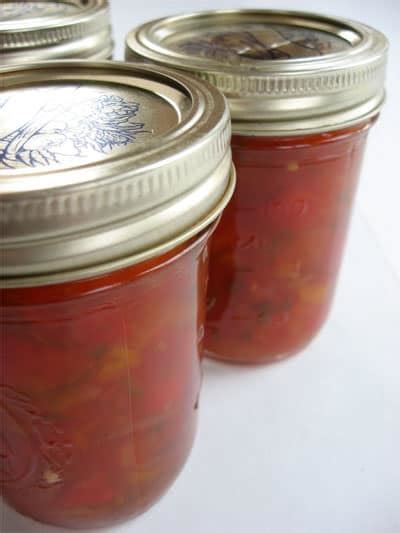 homemade-onion-and-pepper-relish-skip-to-my-lou image
