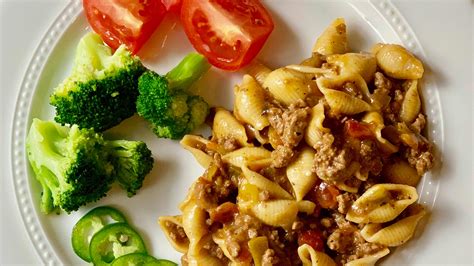 shop-n-save-recipe-spicy-salsa-mac-and-beef image