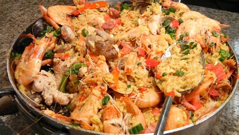 how-to-easily-prepare-mexican-paella-using-chicken image