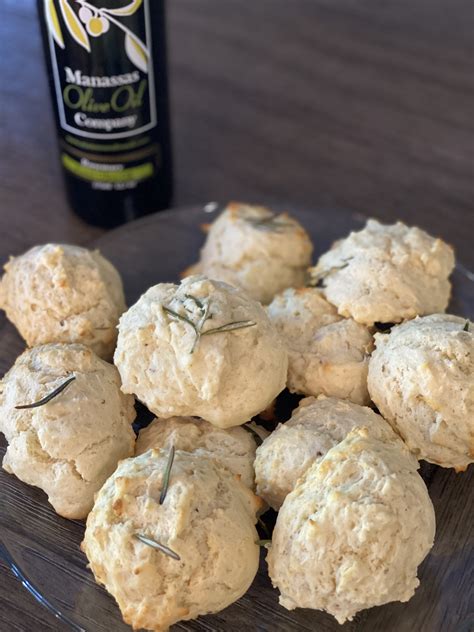 rosemary-garlic-biscuits-with-a-surprise-from-ginas image