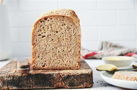 easy-everyday-sourdough-bread image