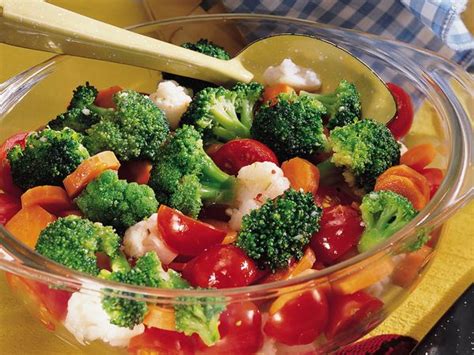 marinated-garden-salad-recipe-pillsburycom image