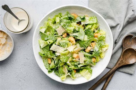 best-easy-caesar-salad-recipe-the-dinner-bell image