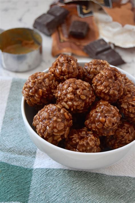 crispy-chocolate-peanut-butter-balls-no-bake-dessert image