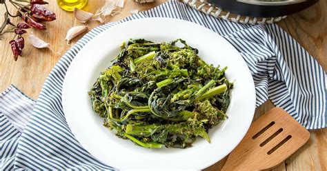 sauteed-broccoli-rabe-rapini-italian-recipe-book image