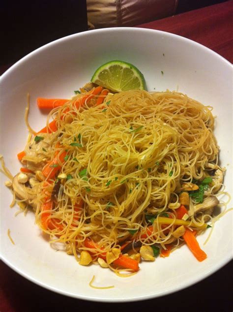 vermicelli-noodles-with-ginger-chicken-vegetables image