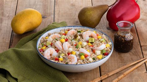 asian-inspired-salad-with-brown-rice-and-shrimp image