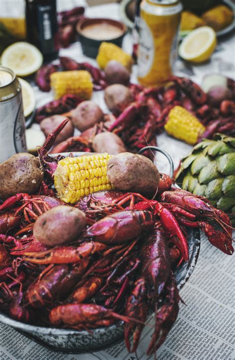 the-best-southern-crawfish-boil-recipe-little image