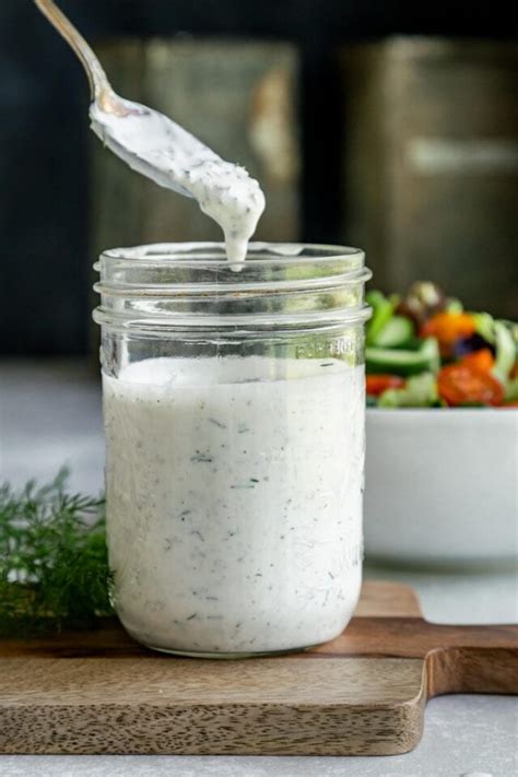 greek-yogurt-ranch-salad-dressing-low-calorie image