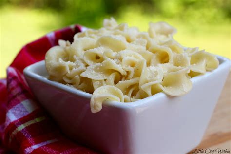 one-pot-easy-cheesy-garlic-buttered-noodles-little-chef image