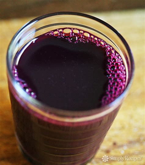 homemade-grape-juice-step-by-step-simply image