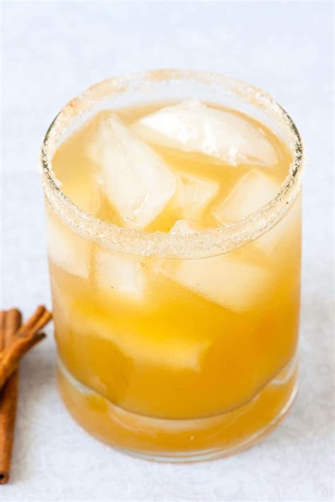 chilled-spicy-spiked-cider-cocktail-inspired-taste image