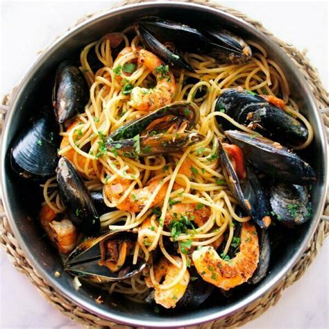 shrimp-and-mussels-pasta-30-minute-recipe-the image