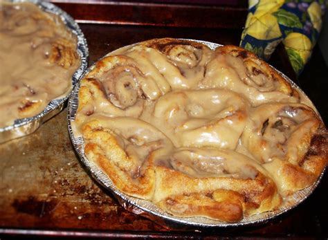 cinnamon-rolls-with-maple-glaze-kellis-kitchen image