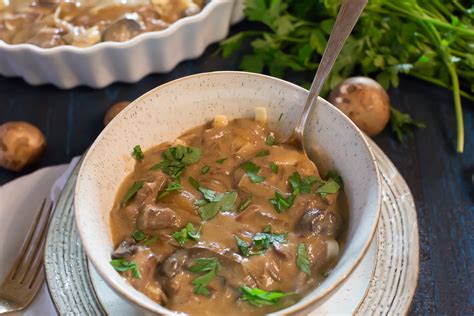 an-amazing-slow-cooker-beef-stroganoff-deliciously image