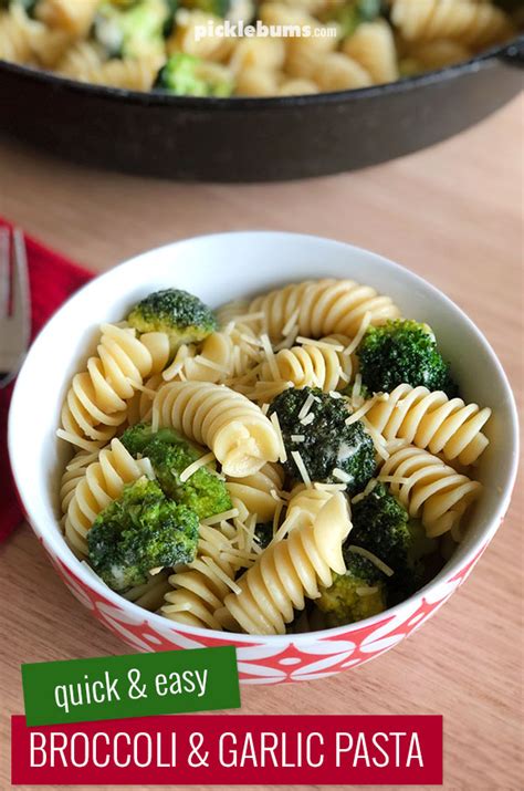 broccoli-and-garlic-pasta-a-quick-and-easy-family-dinner image
