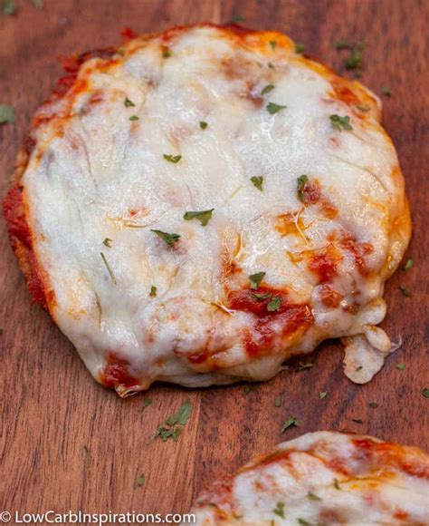 easy-chicken-parmesan-chaffle-recipe-low-carb image