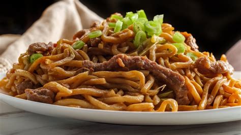 you-should-never-get-lo-mein-at-a-chinese-restaurant image