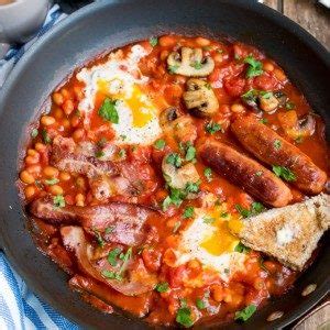 one-pan-english-breakfast-nickys-kitchen-sanctuary image
