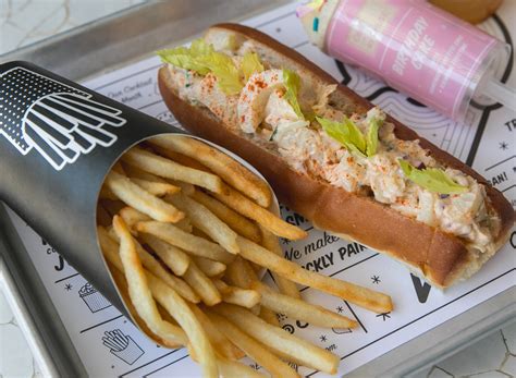 how-to-make-a-legit-vegan-lobster-roll-food-republic image