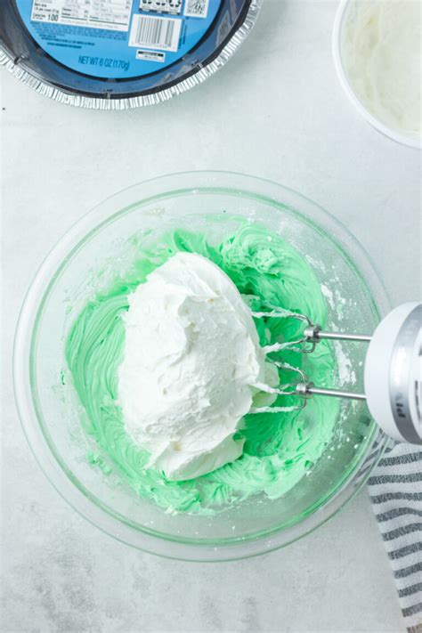 this-no-bake-mint-oreo-pie-recipe-is-quick-easy-and image